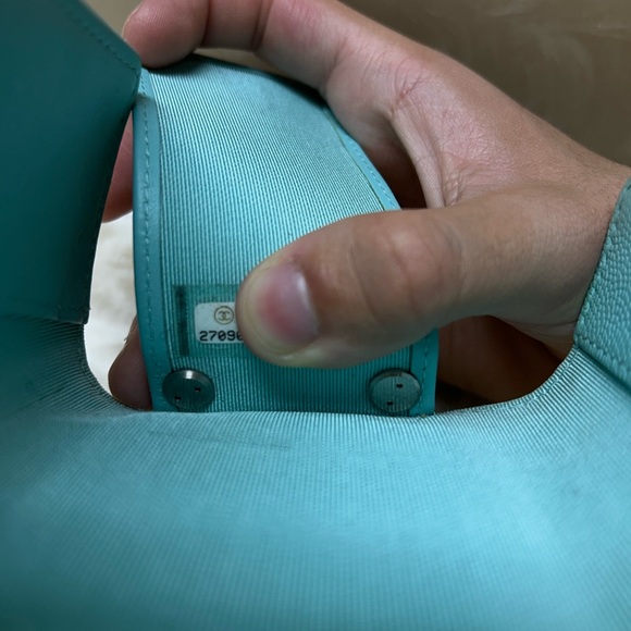 Chanel 4 Ring Holder - Picture 10 of 11